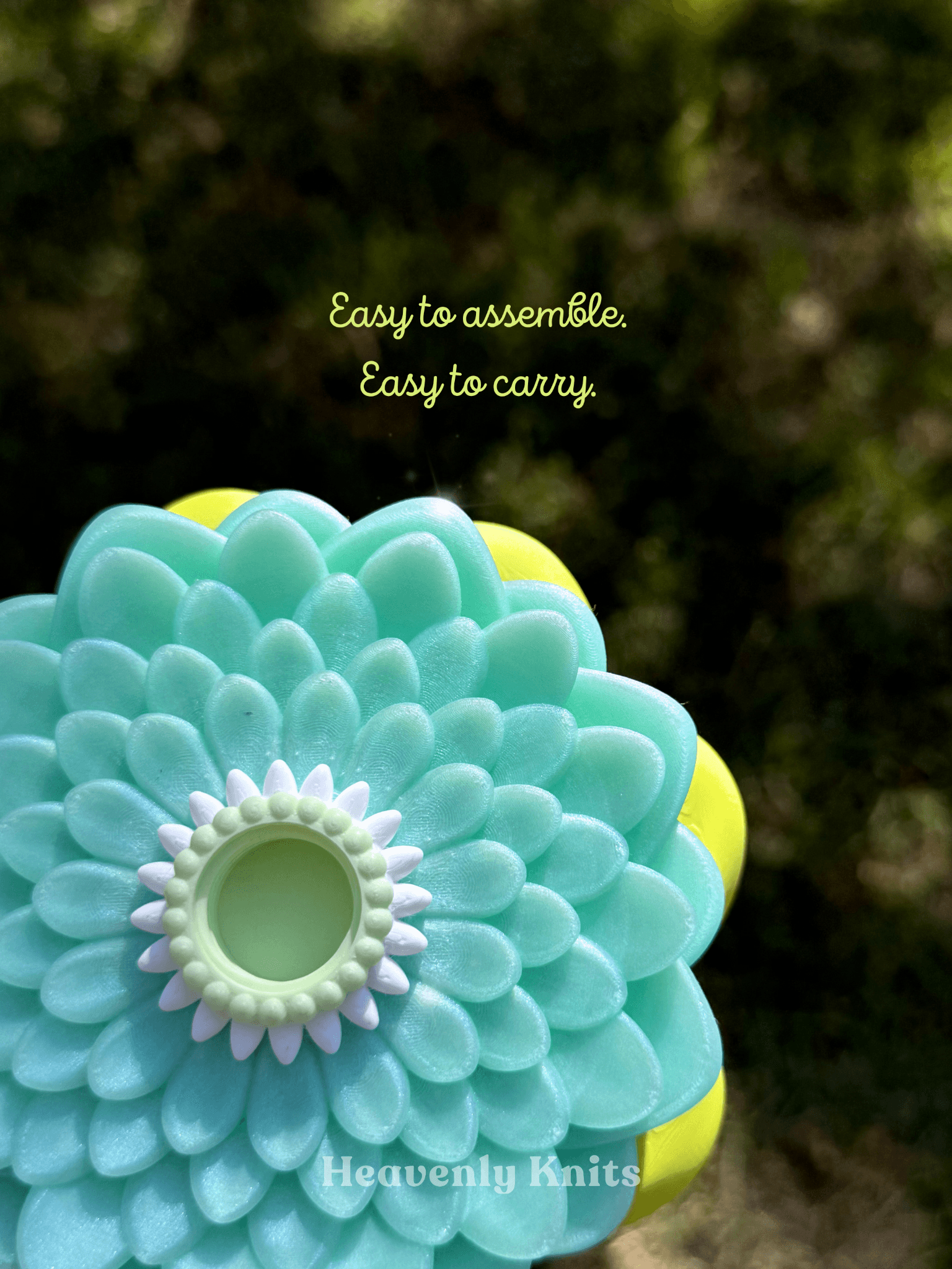 Pearlescent mint flower yarn spinner
